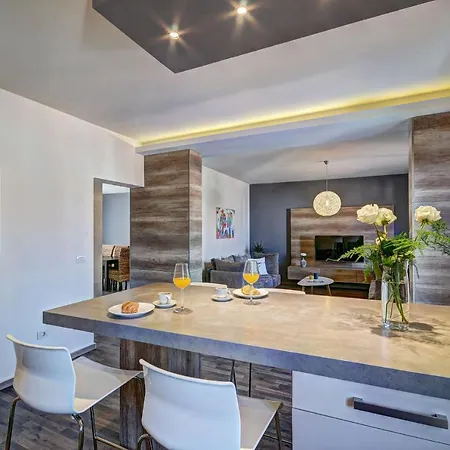 Lux Mm Apartment *