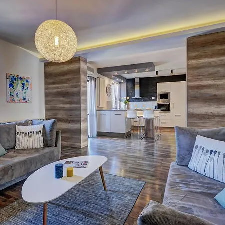 Lux Mm Apartment